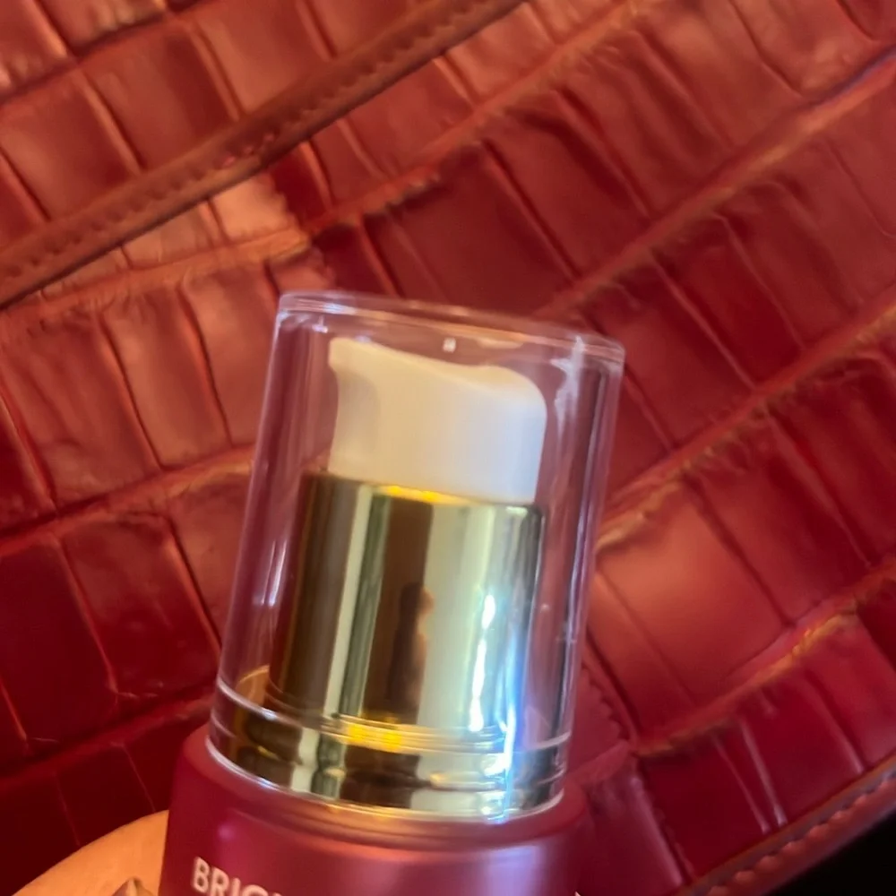 OLIOLOGY BRIGHTENING INFUSED FACIAL OIL NEW